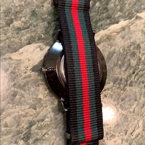 Men’s Watch - Picture 2 of 4